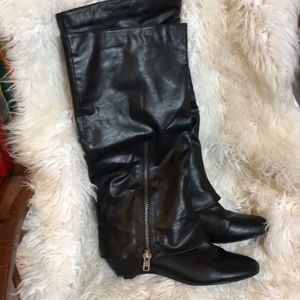 Women’s knee hi, zipper overlay unusual 10